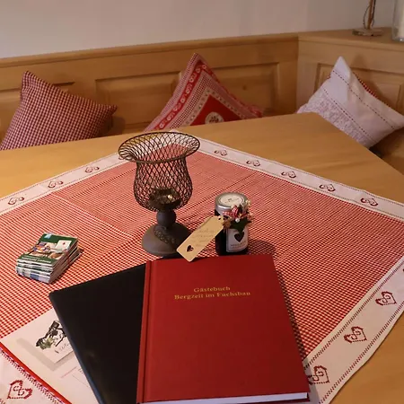 Steingaden-urspring Bergzeit Im Fuchsbau *